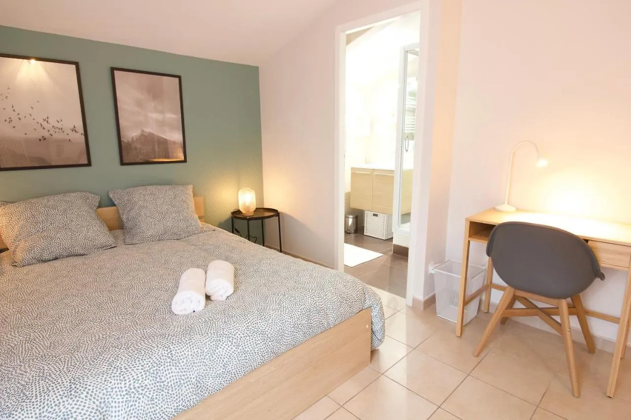 Вилла Charmante Maison Avec Piscine Quartier St James Монтелимар